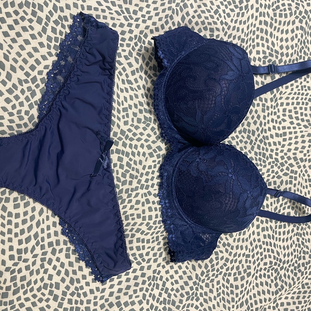 COPY - Floral Lace Underwire Set Royal Blue